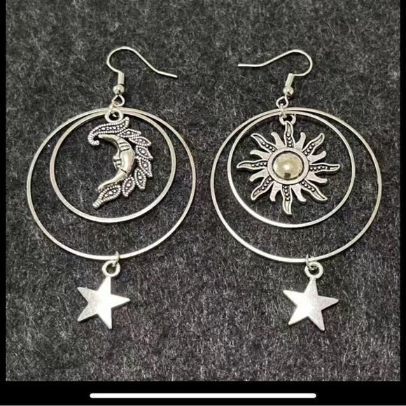 Celestial Hoop earrings Sun and Moon in silver - Picture 6 of 8